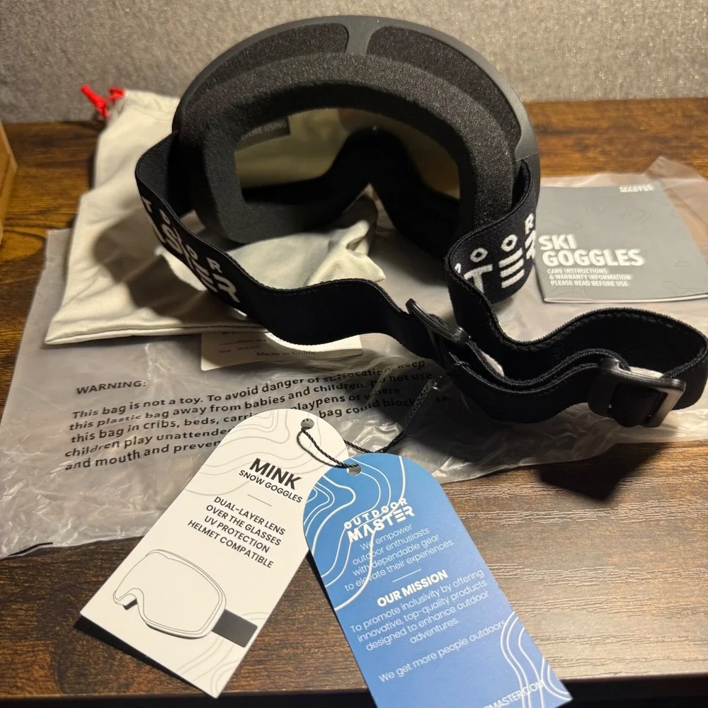 OutdoorMaster Mink Ski Goggles Black Snowboard OTG UV Protection